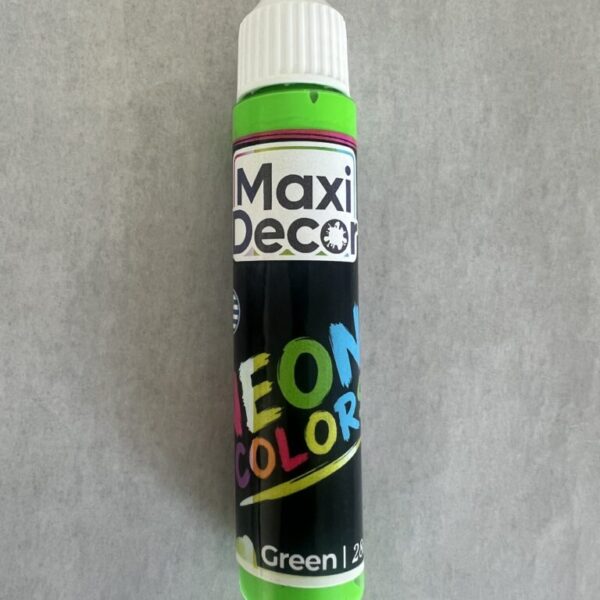 Pearl Liner Fluorescent Maxi Decor este un liner decorativ cu efect de culori fluorescente intense, ideal pentru contururi, accente fine și detalii reliefate.